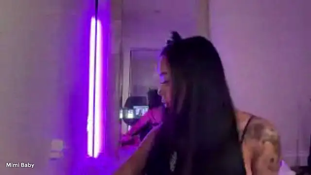 Snapshot of mimibabyxxx chatting on 24, 10, 2025 mimibabyxxx online show from 24, 10, 2025