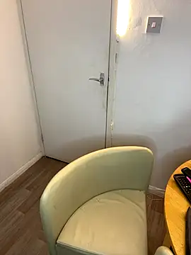 BubblesLovexox online show from 2, 12, 2025