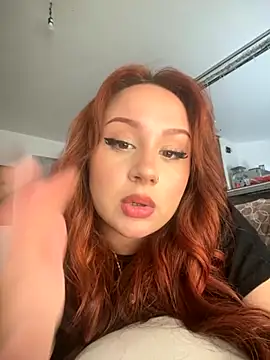 Snapshot of katerina017 chatting on 24, 10, 2025 katerina017 online show from 24, 10, 2025