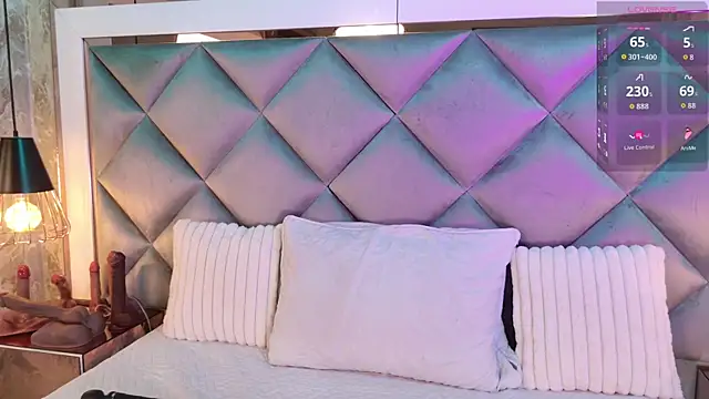 Snapshot of _giggy_2 chatting on 8, 11, 2025 giggy 2 online show from 8, 11, 2025