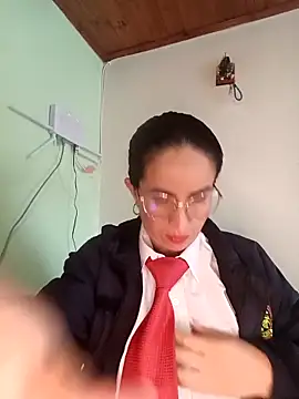 Snapshot of Valentina--1 chatting on 30, 10, 2025 Valentina--1 online show from 30, 10, 2025