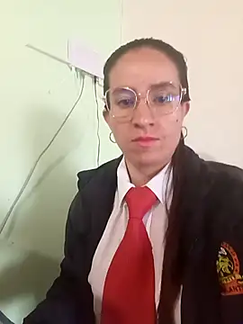 Snapshot of Valentina--1 chatting on 11, 11, 2025 Valentina--1 online show from 11, 11, 2025