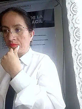 Snapshot of Valentina--1 chatting on 12, 1, 2026 Valentina--1 online show from 12, 1, 2026