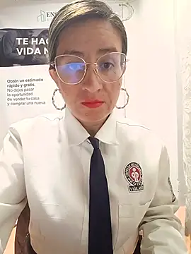 Snapshot of Valentina--1 chatting on 15, 5, 2026 Valentina--1 online show from 15, 5, 2026
