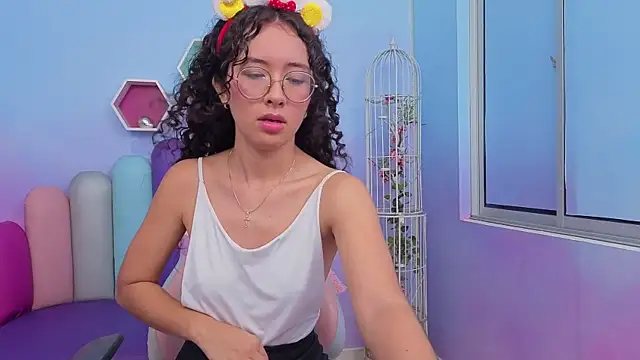 Sasha-Monroe online show from 15, 12, 2025