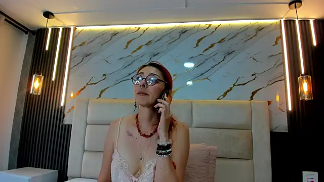 EmilyyRed online show from 26, 11, 2025