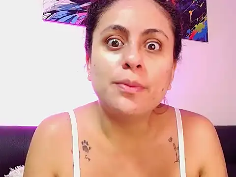 Snapshot of Caroline_Jons chatting on 15, 11, 2025 Caroline Jons online show from 15, 11, 2025