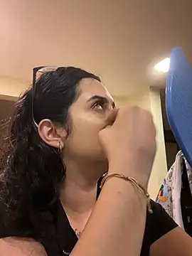 Kloe Novoa online show from 2, 3, 2026