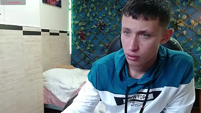 Garuo 18 online show from 12, 11, 2025