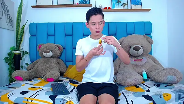 Hot Boys Latinos X online show from 19, 3, 2026