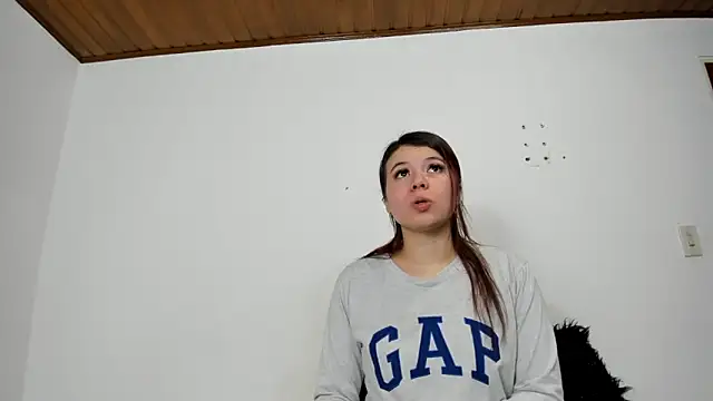 Snapshot of Vanessa_Martinz chatting on 13, 11, 2025 Vanessa Martinz online show from 13, 11, 2025