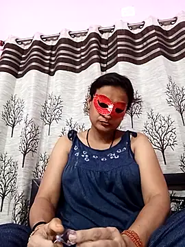 Snapshot of Hotty_girl25 chatting on 1, 11, 2025 Hotty girl25 online show from 1, 11, 2025