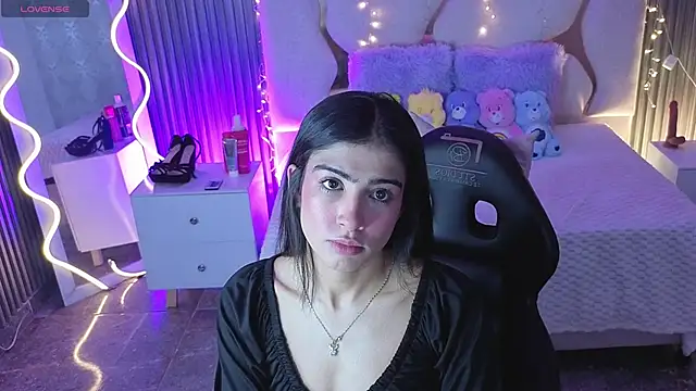 MAIILY TAY online show from 8, 1, 2026