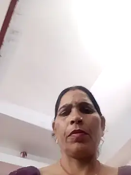 Snapshot of Indiangueen chatting on 2, 11, 2025 Indiangueen online show from 2, 11, 2025