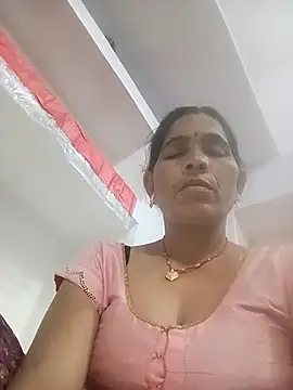 Snapshot of Indiangueen chatting on 3, 11, 2025 Indiangueen online show from 3, 11, 2025