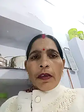 Snapshot of Indiangueen chatting on 8, 11, 2025 Indiangueen online show from 8, 11, 2025