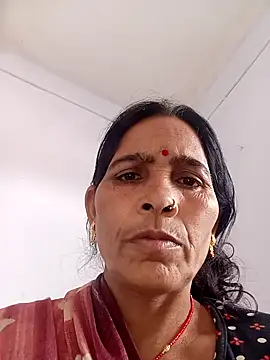 Snapshot of Indiangueen chatting on 18, 11, 2025 Indiangueen online show from 18, 11, 2025