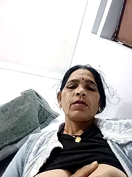Snapshot of Indiangueen chatting on 25, 11, 2025 Indiangueen online show from 25, 11, 2025