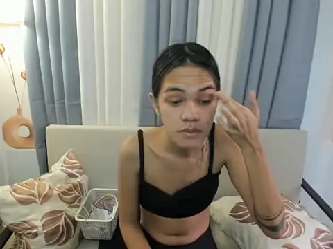 XxBigCockAliyahxX online show from 10, 11, 2025