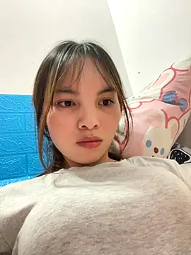 Snapshot of Tina_x chatting on 14, 11, 2025 Tina x online show from 14, 11, 2025