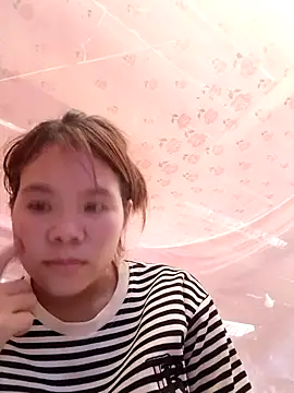 Snapshot of Bany_x chatting on 14, 11, 2025 Bany x online show from 14, 11, 2025