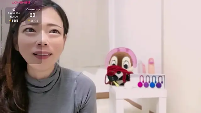 Snapshot of chie__xx chatting on 5, 11, 2025 chie xx online show from 5, 11, 2025