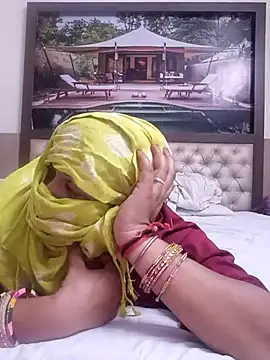 Snapshot of Best_couple2001 chatting on 25, 10, 2025 Best couple2001 online show from 25, 10, 2025