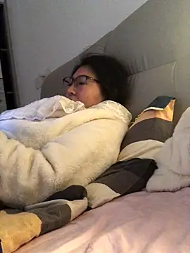 jingxiulove online show from 27, 10, 2025