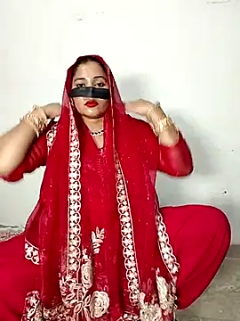 Snapshot of Heena-143 chatting on 3, 6, 2026 Heena-143 online show from 3, 6, 2026