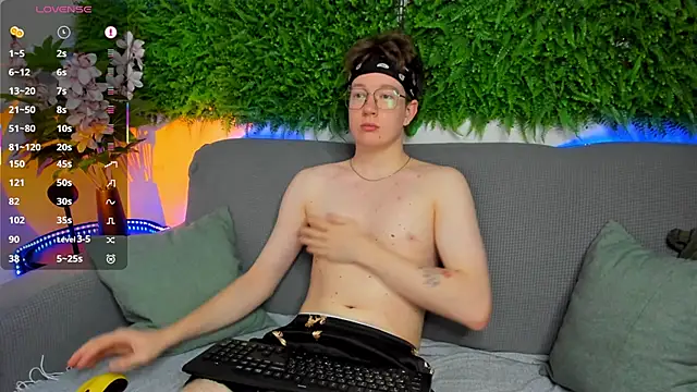 Teddy Parker online show from 15, 12, 2025