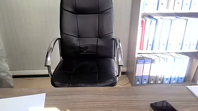 Evasionee online show from 6, 11, 2025