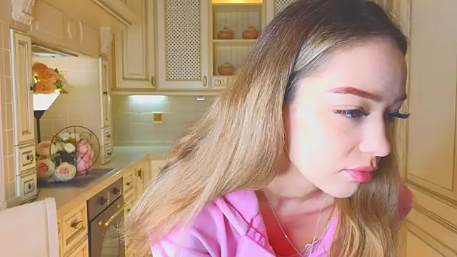 Snapshot of DeiraCharson chatting on 7, 11, 2025 DeiraCharson online show from 7, 11, 2025