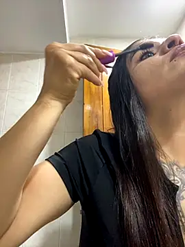 Snapshot of Megan_ec chatting on 28, 10, 2025 Megan ec online show from 28, 10, 2025