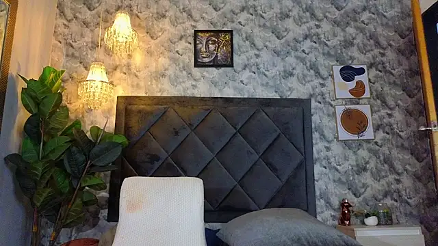 Snapshot of Indi_rave chatting on 14, 11, 2025 Indi rave online show from 14, 11, 2025