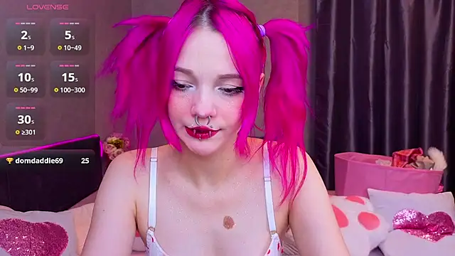 Snapshot of KittieHeart chatting on 27, 2, 2026 KittieHeart online show from 27, 2, 2026