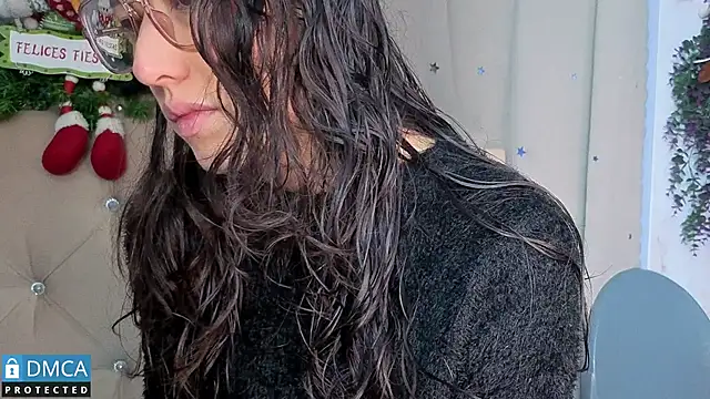 Snapshot of eva_delight_ chatting on 5, 12, 2025 eva delight online show from 5, 12, 2025