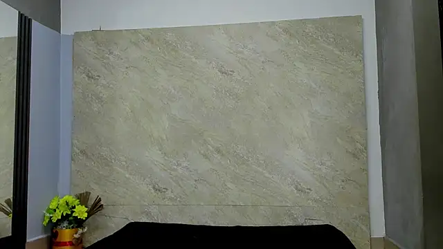 Snapshot of Sarahh-19 chatting on 15, 11, 2025 Sarahh-19 online show from 15, 11, 2025