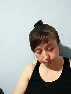 Snapshot of MaryKiki5619 chatting on 6, 11, 2025 MaryKiki5619 online show from 6, 11, 2025