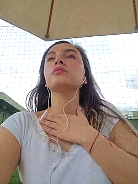 Snapshot of sophie-06 chatting on 28, 11, 2025 sophie-06 online show from 28, 11, 2025