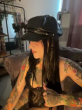 Snapshot of NinaHex chatting on 12, 11, 2025 NinaHex online show from 12, 11, 2025