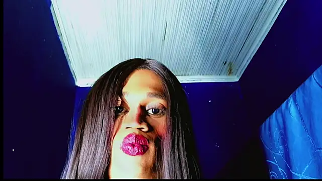 Snapshot of Kloe_cardashan chatting on 29, 10, 2025 Kloe cardashan online show from 29, 10, 2025