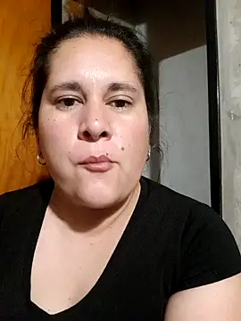 Snapshot of Clara_Arg chatting on 15, 11, 2025 Clara Arg online show from 15, 11, 2025