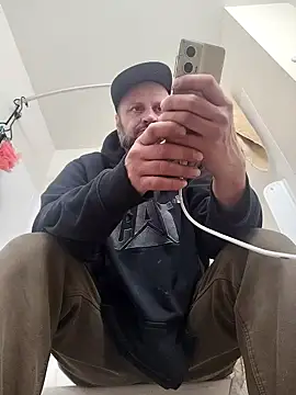 Snapshot of Fuckboyguyman chatting on 7, 11, 2025 Fuckboyguyman online show from 7, 11, 2025