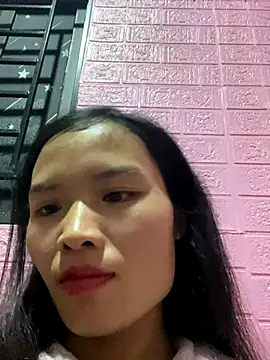 Snapshot of Yunzang chatting on 5, 12, 2025 Yunzang online show from 5, 12, 2025