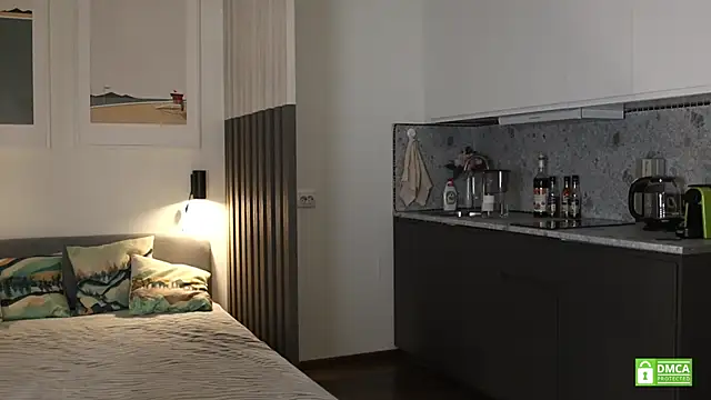 amelie shine online show from 3, 12, 2025