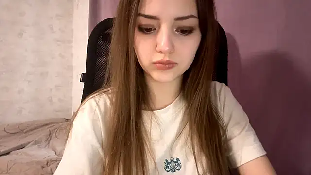 Snapshot of AliceStacy chatting on 24, 11, 2025 AliceStacy online show from 24, 11, 2025