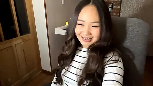 Snapshot of SupremeDividend chatting on 29, 10, 2025 SupremeDividend online show from 29, 10, 2025