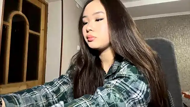 Snapshot of SupremeDividend chatting on 5, 11, 2025 SupremeDividend online show from 5, 11, 2025