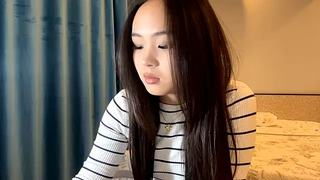 Snapshot of SupremeDividend chatting on 15, 11, 2025 SupremeDividend online show from 15, 11, 2025