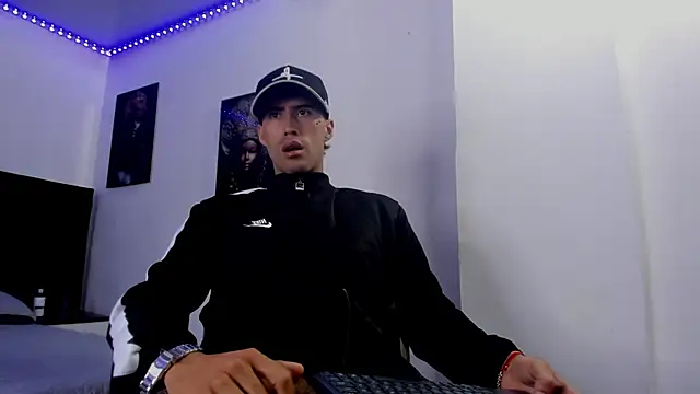 Snapshot of harold_777 chatting on 1, 11, 2025 harold 777 online show from 1, 11, 2025